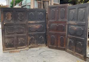 pts753 - 3 portas internas + uma porta principal em nogueira, estilo século XVIII